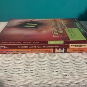 Educational Book Set: Differentiation and Small Groups